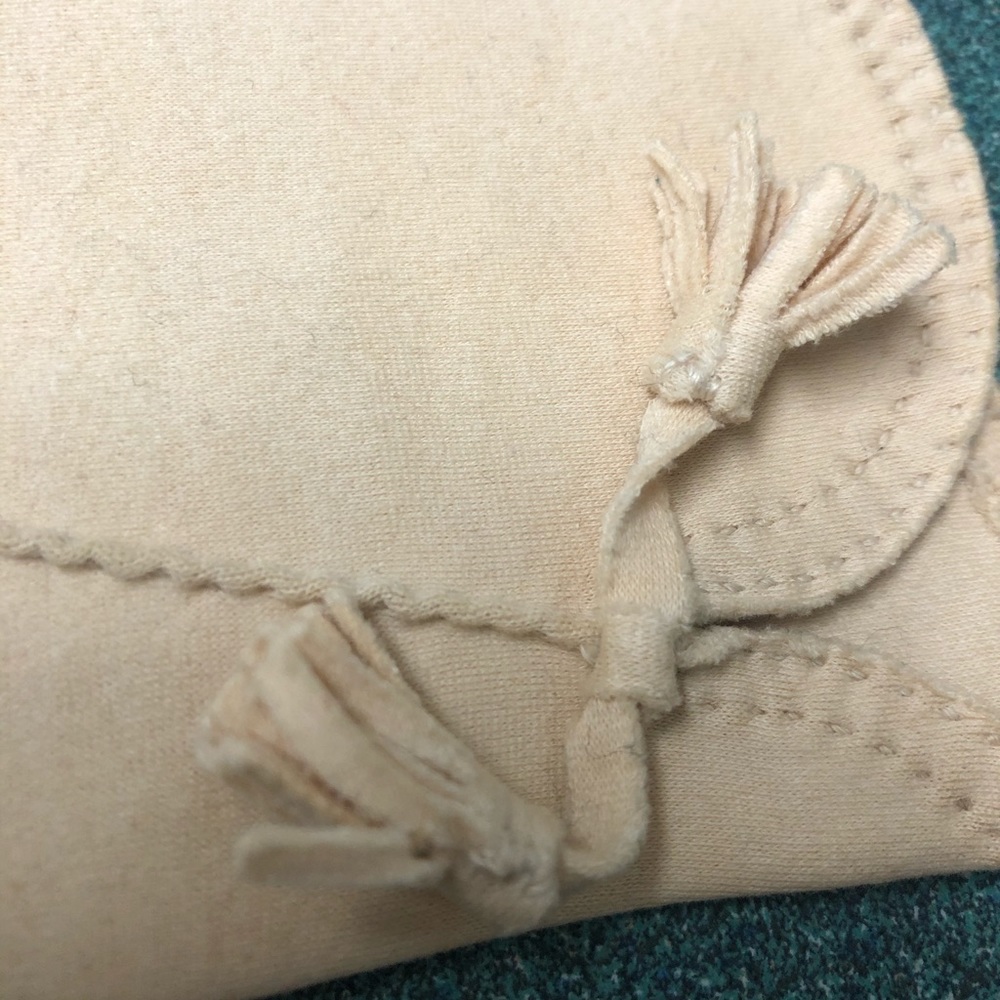 Fownes Doette Deluxe // cream gloves // vintage // hand sewn - Picture 5 of 8